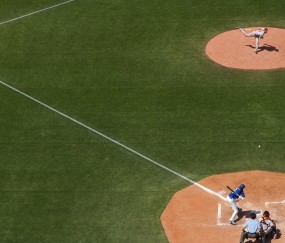 开云官网-拉梅洛高光表现撕裂防线，猛龙防守铁壁锁死湖人