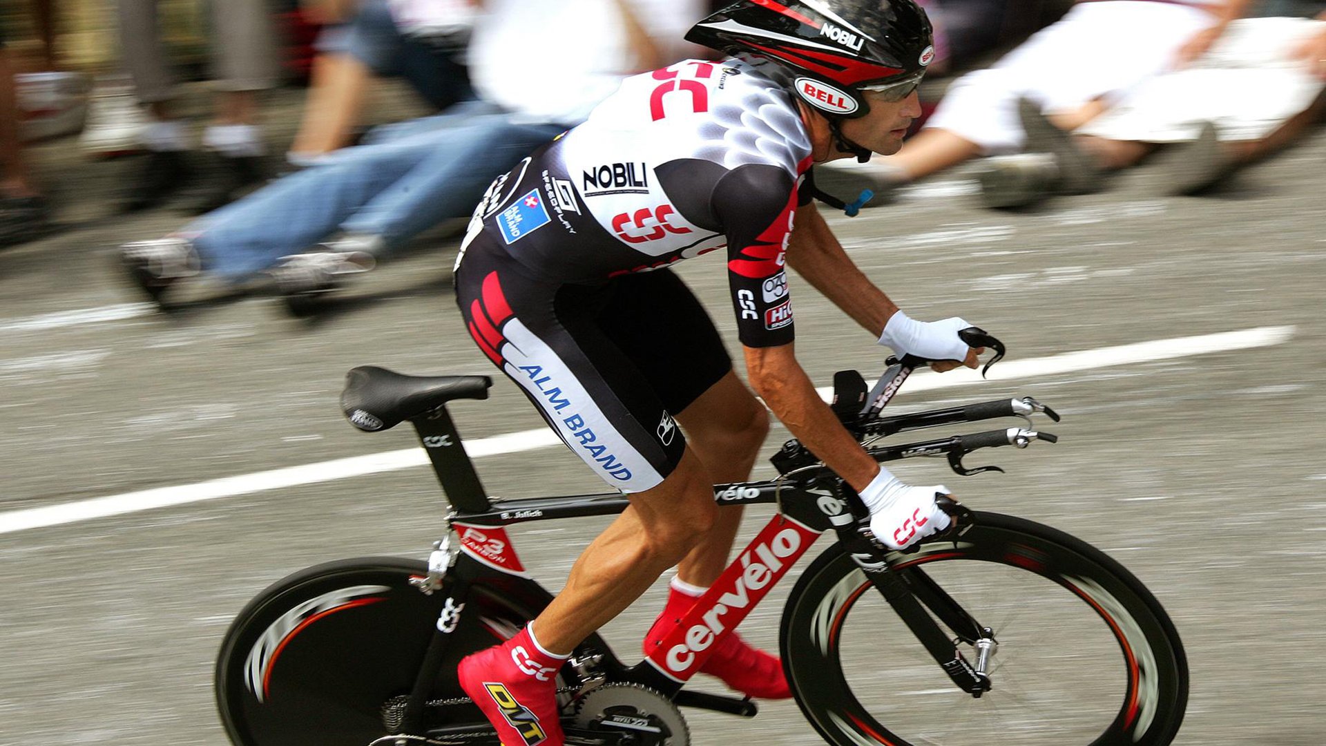 总决赛之外的焦点，美国男篮全面压制乌拉圭的背后战略