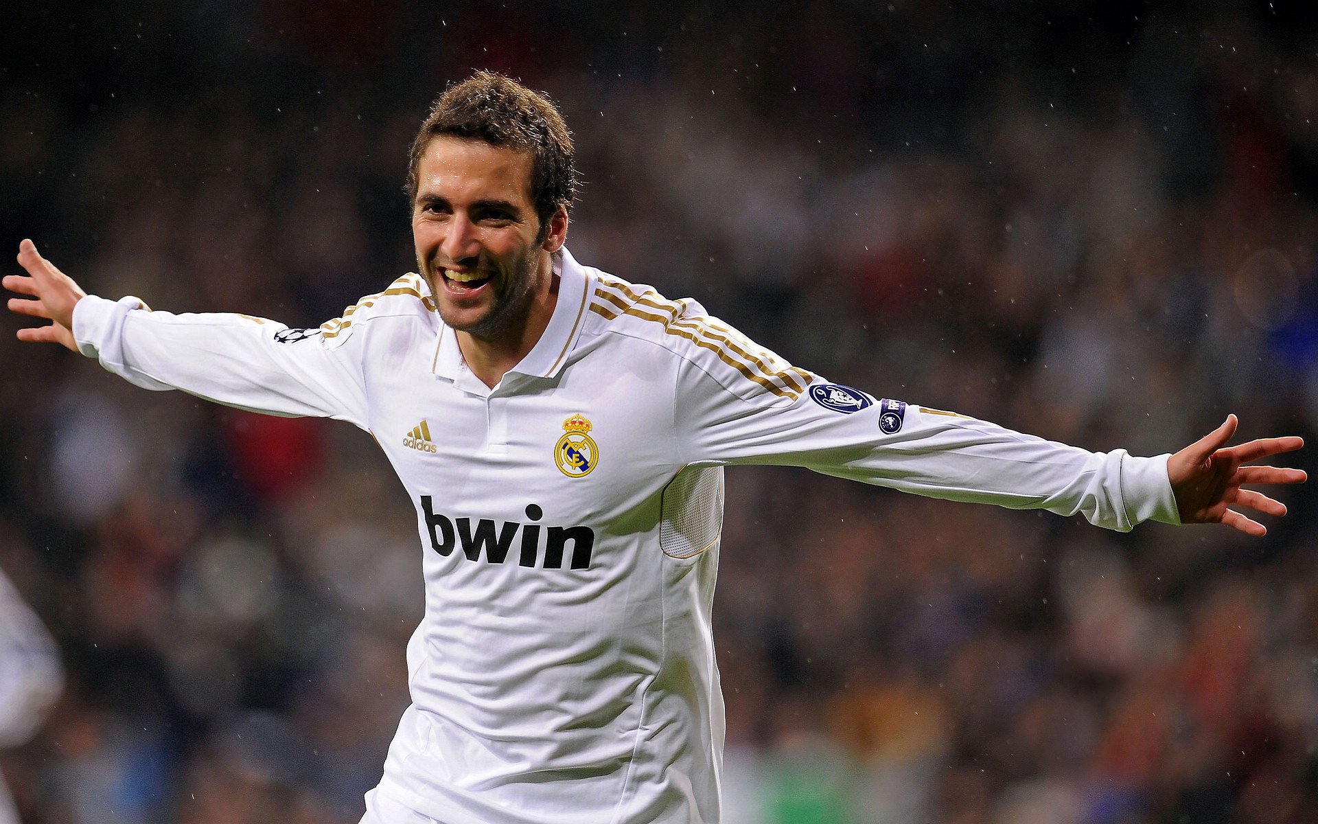 黄喜灿锁死巴萨,拉齐奥绝杀背后的足球革命,当防守成为最锋利的矛